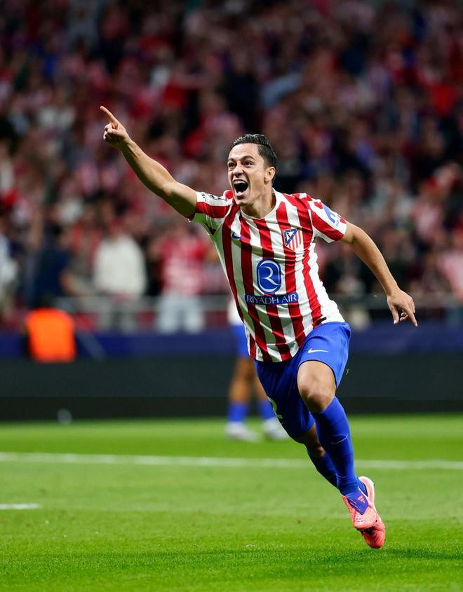 韩淼雨第十二届全国残疾人运动会举重赛场夺双金