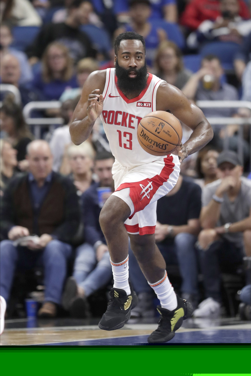 巴萨3比2皇马蝉联西超杯，维尼修斯追平C罗等纪录