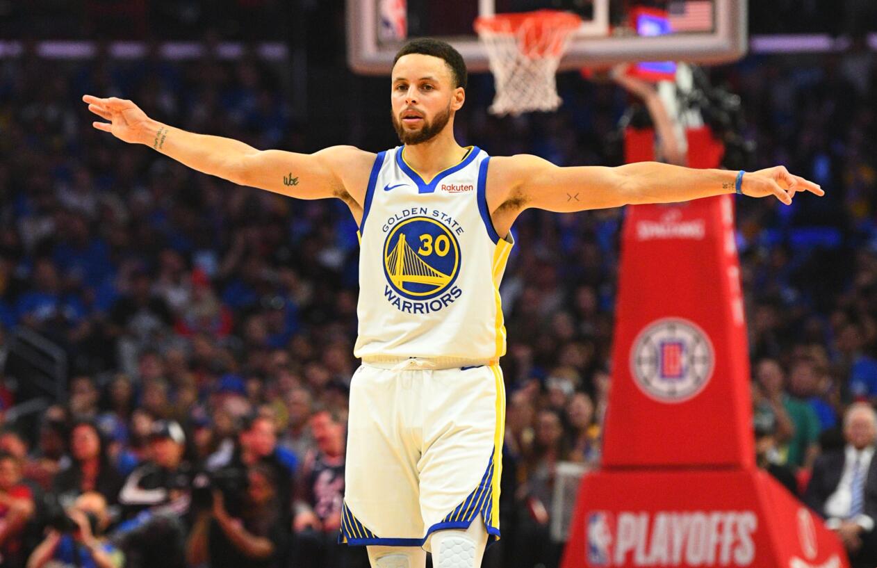 篮球CBA最具人气球员榜单更新