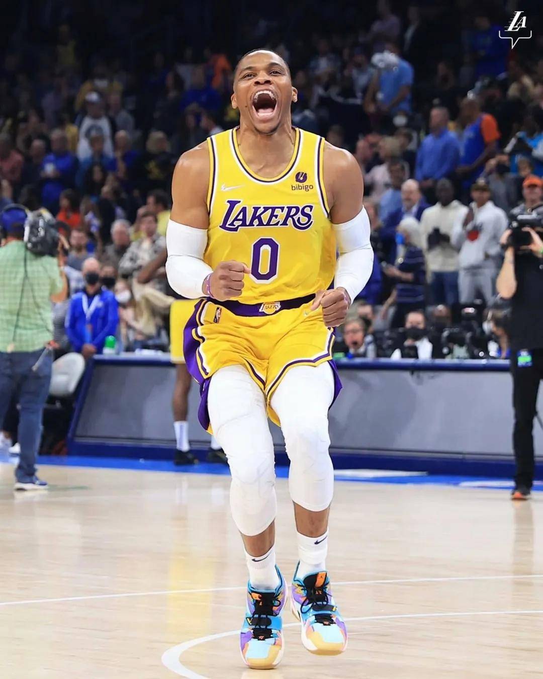 官方：狼队签下挪威后卫沃尔费；据悉转会费为1200万欧